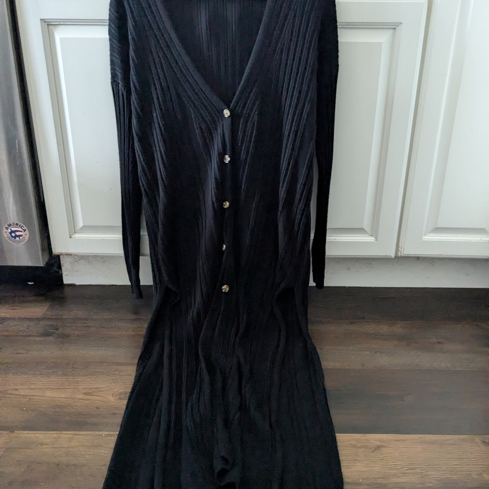 Gorgeous Free People Long Black Ribbed Button-Front Cardigan Size L Side Slits - Picture 2 of 8